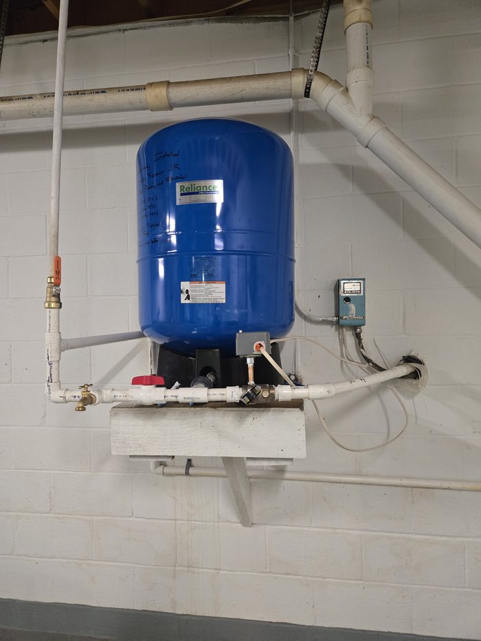 Well pressure tank installation Crossville, IL